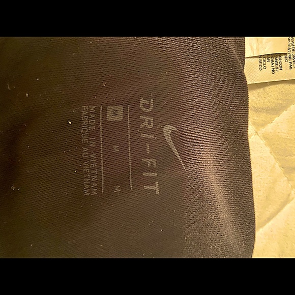 NIKE 3/4 LENGTH LEGGINGS-BLACK - Picture 2 of 3